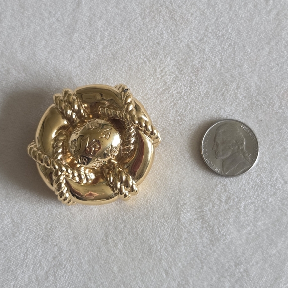 Nina Ricci Gold Rope Brooch - Picture 3 of 3